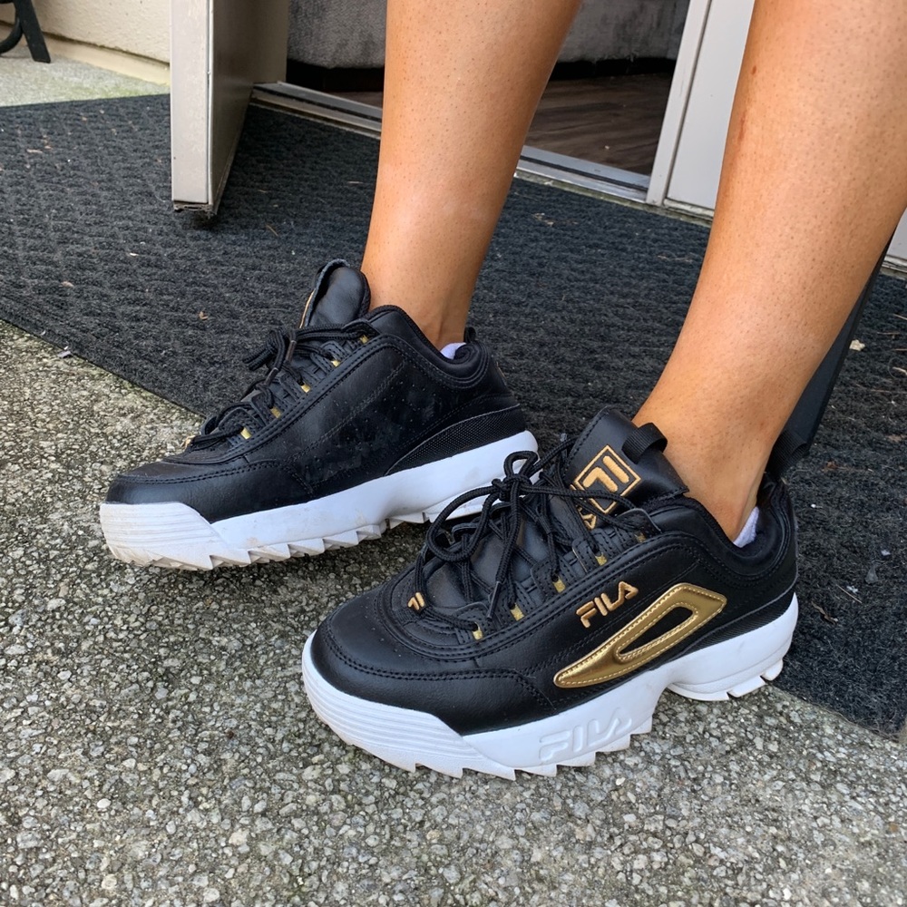 Chunky black/gold filas